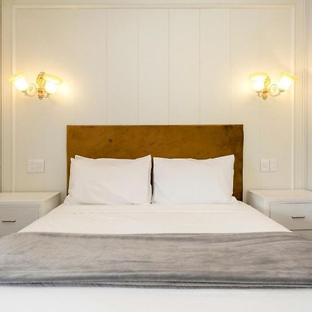 Vu Thermal Lodge - Adults Only Motel Taupo Luaran gambar