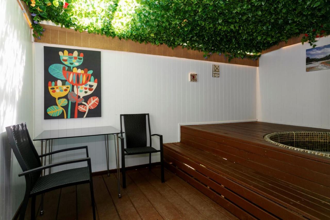 Vu Thermal Lodge - Adults Only Motel Taupo Luaran gambar