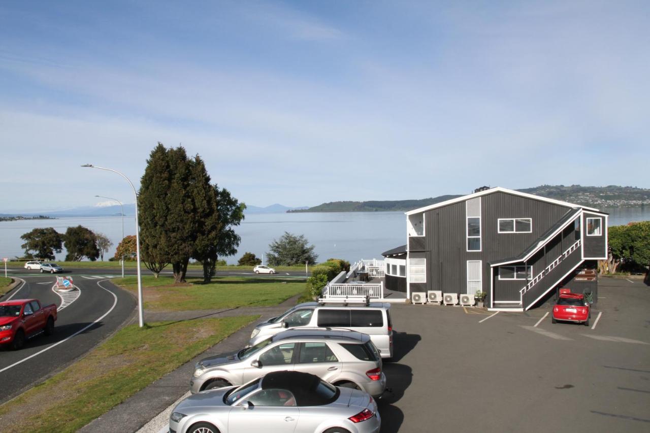 Vu Thermal Lodge - Adults Only Motel Taupo Luaran gambar
