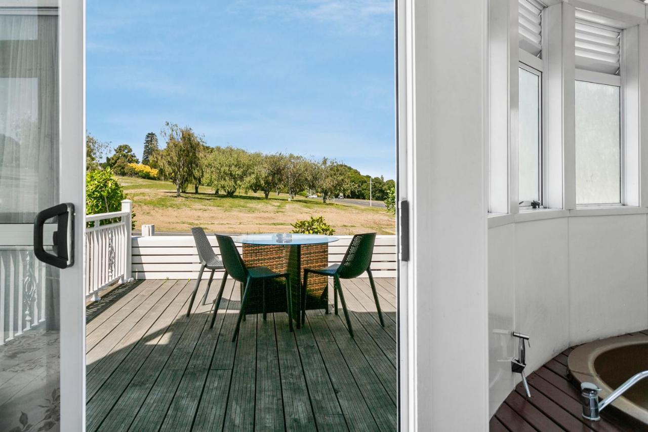 Vu Thermal Lodge - Adults Only Motel Taupo Luaran gambar