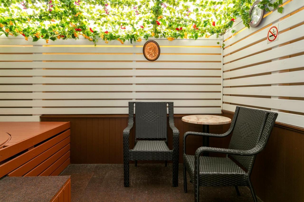 Vu Thermal Lodge - Adults Only Motel Taupo Luaran gambar