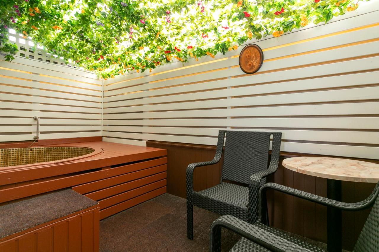 Vu Thermal Lodge - Adults Only Motel Taupo Luaran gambar