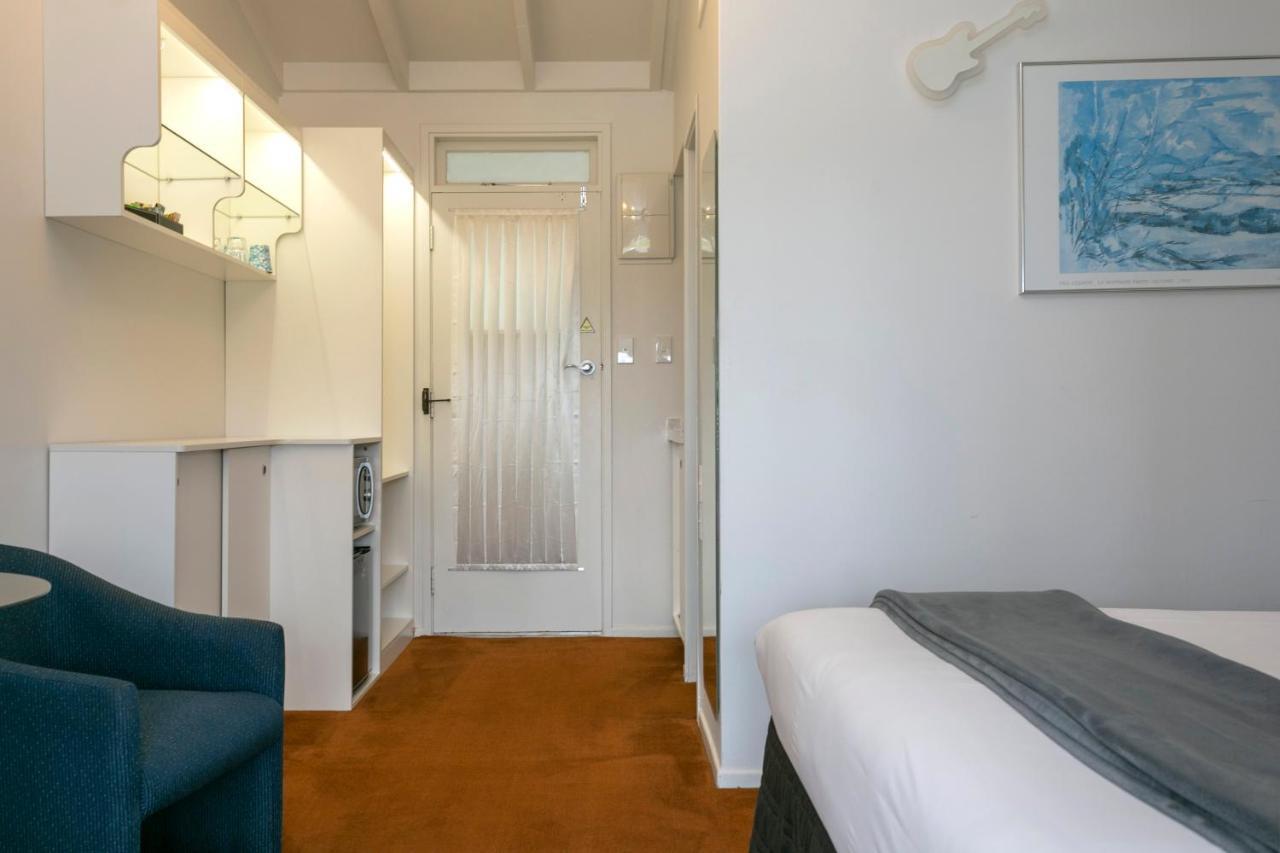 Vu Thermal Lodge - Adults Only Motel Taupo Luaran gambar