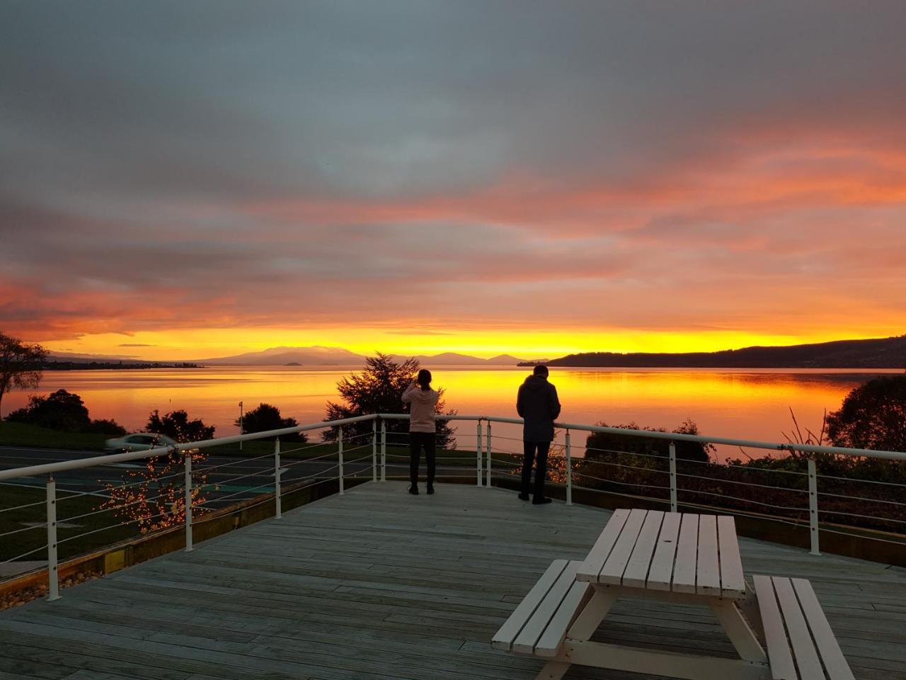 Vu Thermal Lodge - Adults Only Motel Taupo Luaran gambar